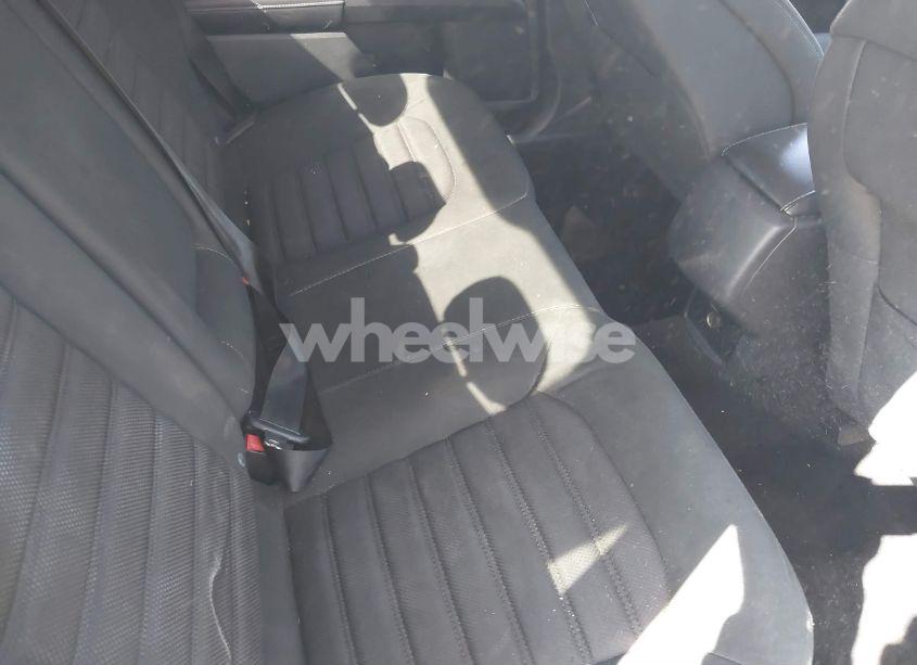 Photo 8 of 2018 Ford Fusion SE (VIN 3FA6P0HD0JR197790)