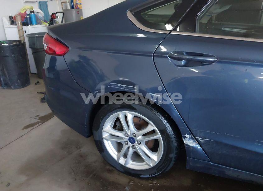 Photo 21 of 2018 Ford Fusion SE (VIN 3FA6P0HD0JR201966)