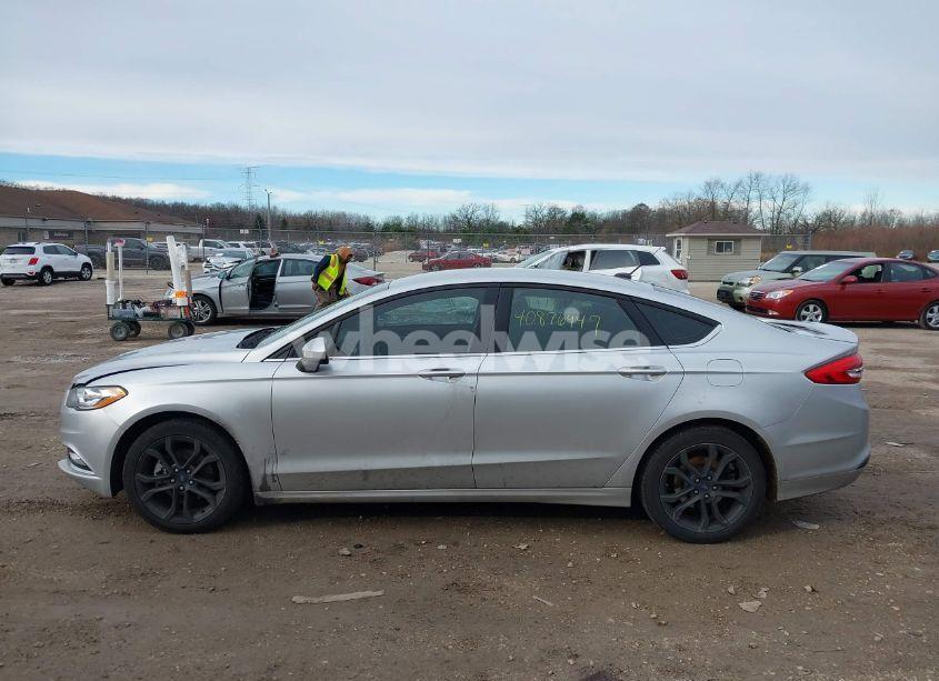 Photo 14 of 2018 Ford Fusion SE (VIN 3FA6P0HD0JR204267)