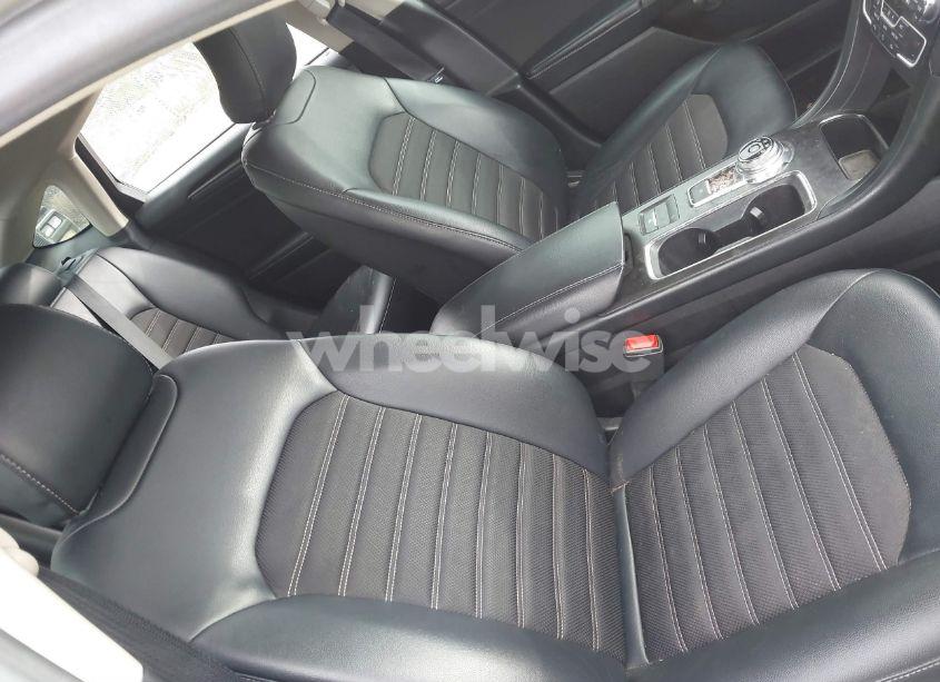 Photo 19 of 2018 Ford Fusion SE (VIN 3FA6P0HD0JR204267)