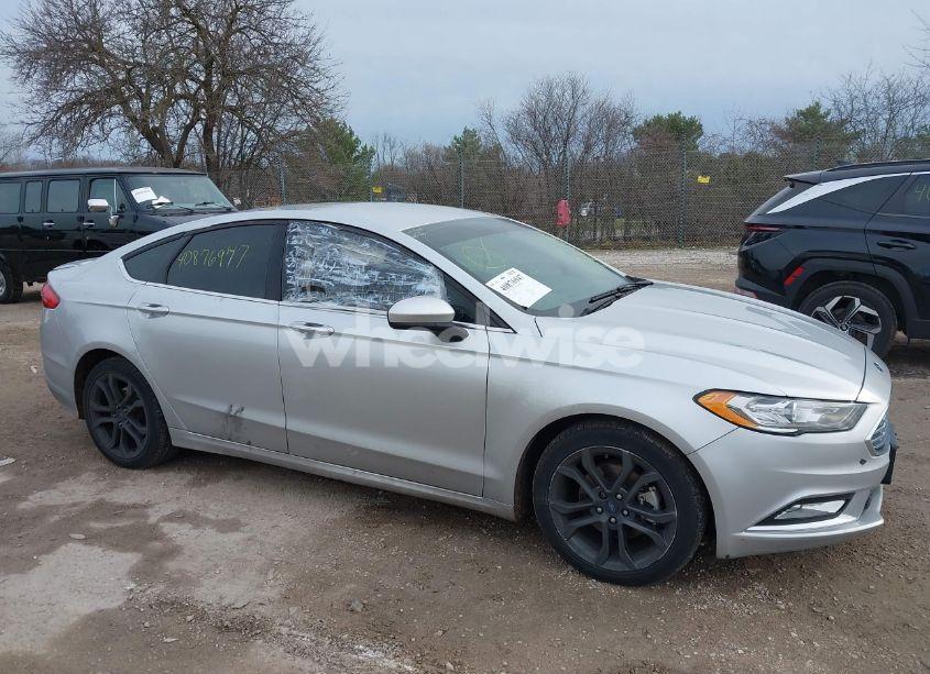 Photo 6 of 2018 Ford Fusion SE (VIN 3FA6P0HD0JR204267)