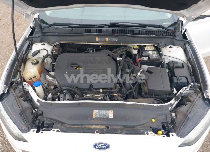 Photo 10 of 2018 Ford Fusion SE (VIN 3FA6P0HD0JR231758)