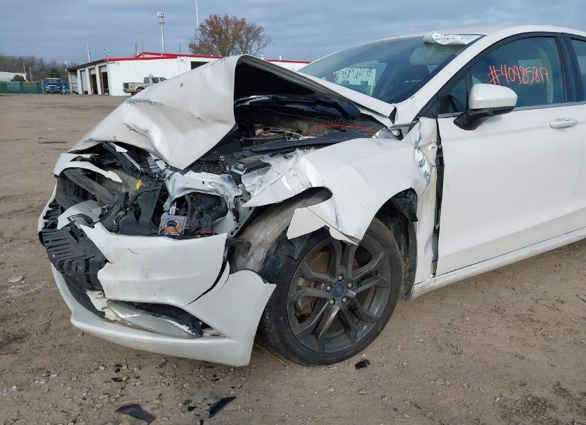 Photo 17 of 2018 Ford Fusion SE (VIN 3FA6P0HD0JR245417)