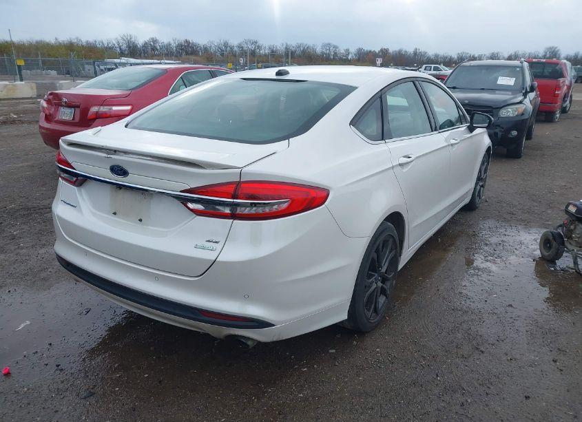 Photo 4 of 2018 Ford Fusion SE (VIN 3FA6P0HD0JR245417)