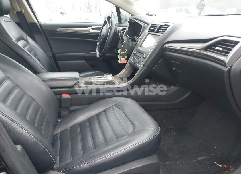 Photo 5 of 2018 Ford Fusion SE (VIN 3FA6P0HD0JR272178)