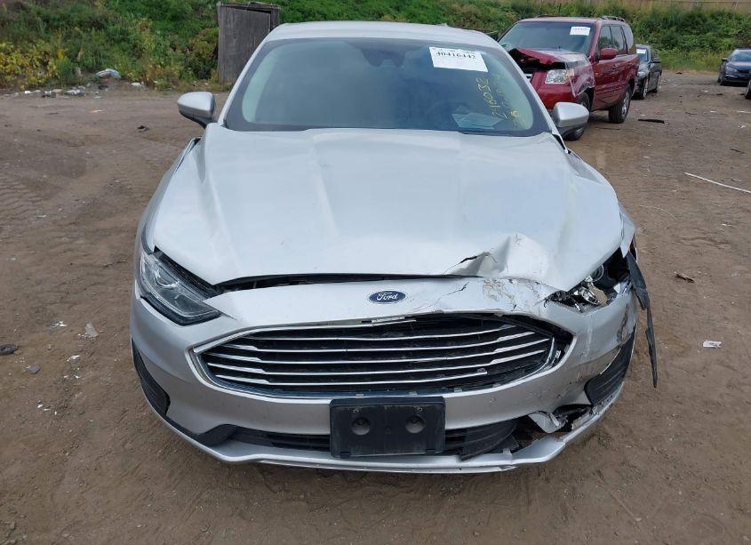 Photo 12 of 2019 Ford Fusion SE (VIN 3FA6P0HD0KR103845)
