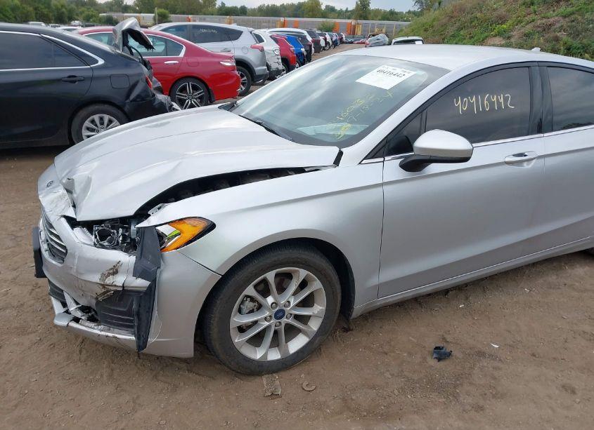 Photo 6 of 2019 Ford Fusion SE (VIN 3FA6P0HD0KR103845)