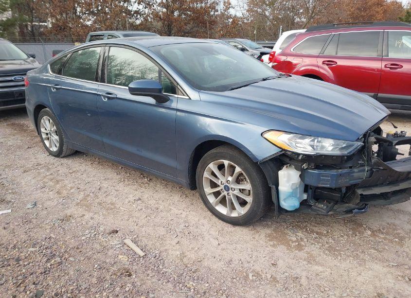2019 Ford Fusion SE (VIN 3FA6P0HD0KR129166) main photo