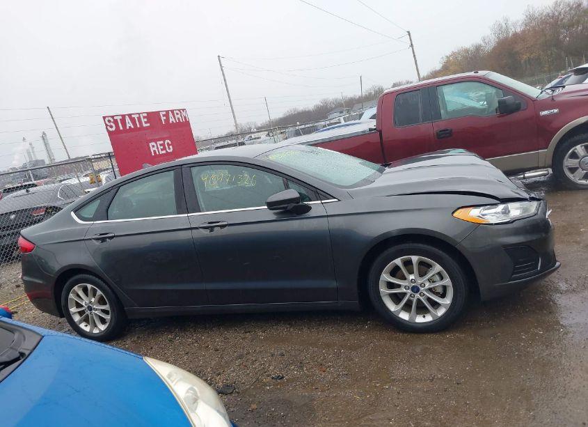 Photo 13 of 2019 Ford Fusion SE (VIN 3FA6P0HD0KR149806)