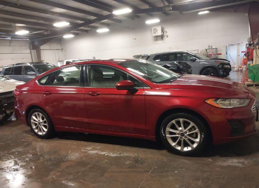 Photo 13 of 2019 Ford Fusion SE (VIN 3FA6P0HD0KR198939)