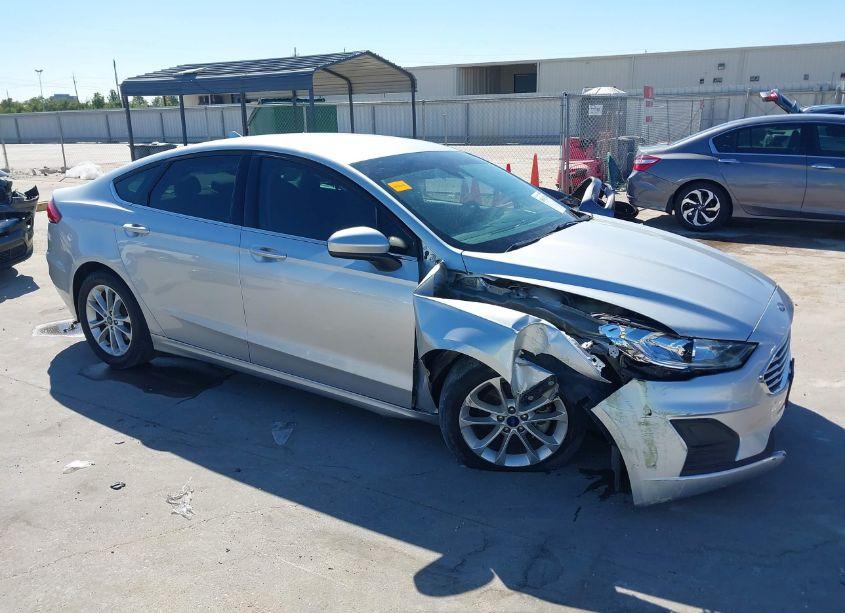 Photo 12 of 2019 Ford Fusion SE (VIN 3FA6P0HD0KR255429)