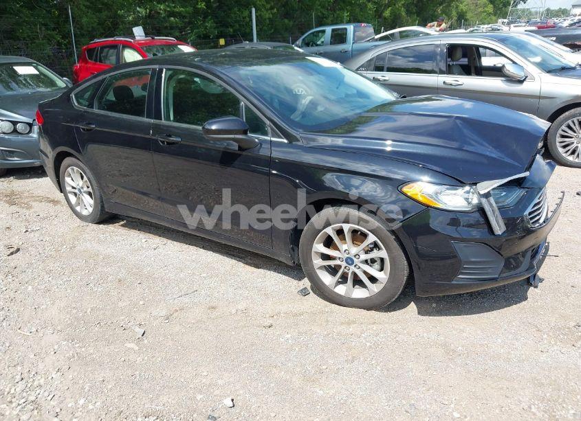 2019 Ford Fusion SE (VIN 3FA6P0HD0KR268083) main photo