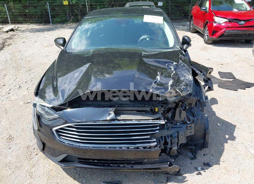 Photo 11 of 2019 Ford Fusion SE (VIN 3FA6P0HD0KR268083)
