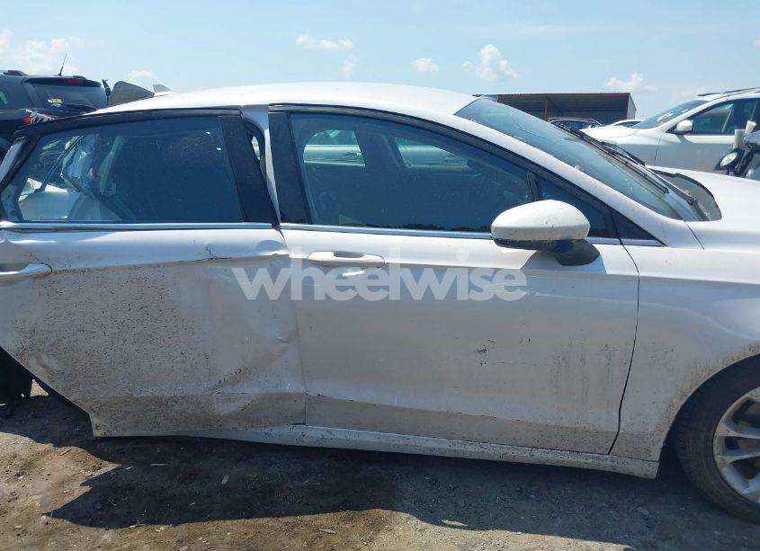 Photo 14 of 2020 Ford Fusion SE (VIN 3FA6P0HD0LR101353)