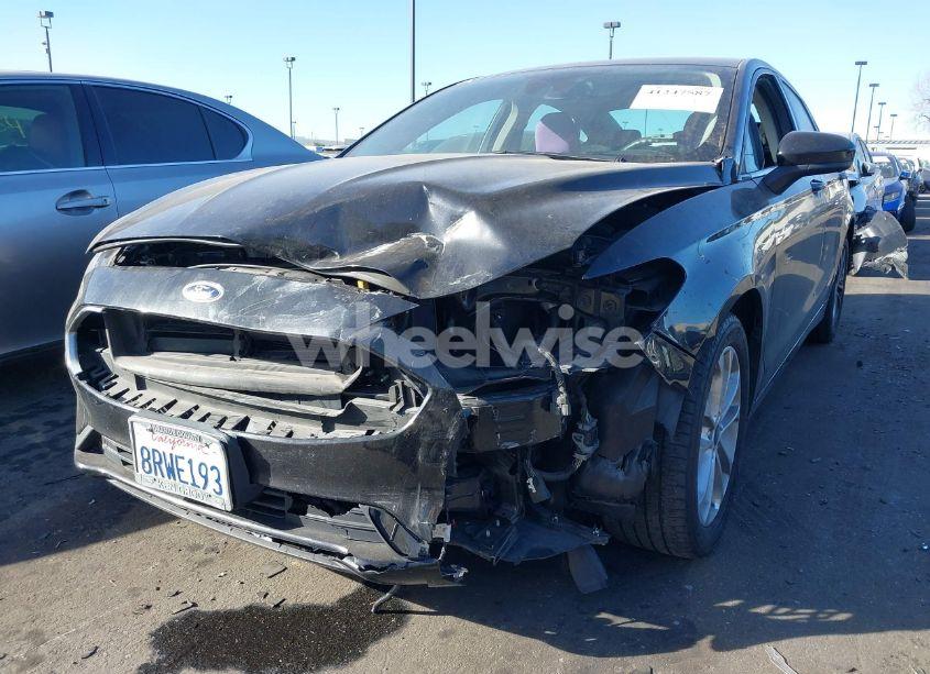 Photo 6 of 2020 Ford Fusion SE (VIN 3FA6P0HD0LR113227)