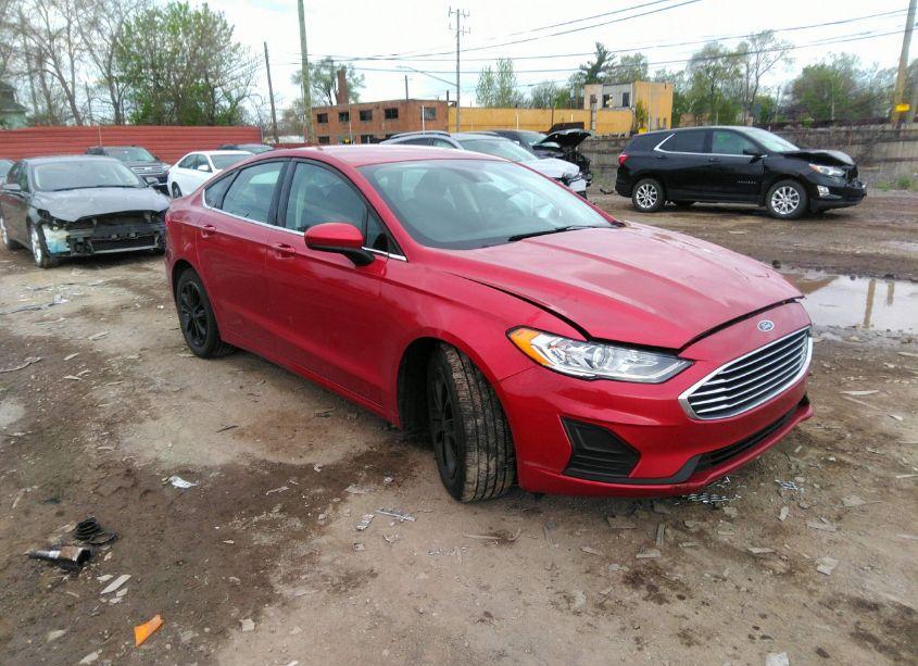 2020 Ford Fusion SE (VIN 3FA6P0HD0LR119822) main photo