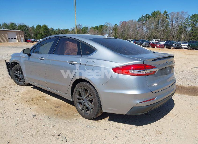 Photo 3 of 2020 Ford Fusion SE (VIN 3FA6P0HD0LR163786)