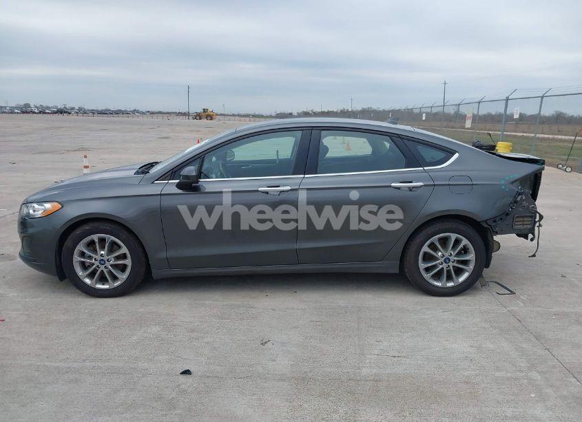 Photo 14 of 2020 Ford Fusion SE (VIN 3FA6P0HD0LR168292)
