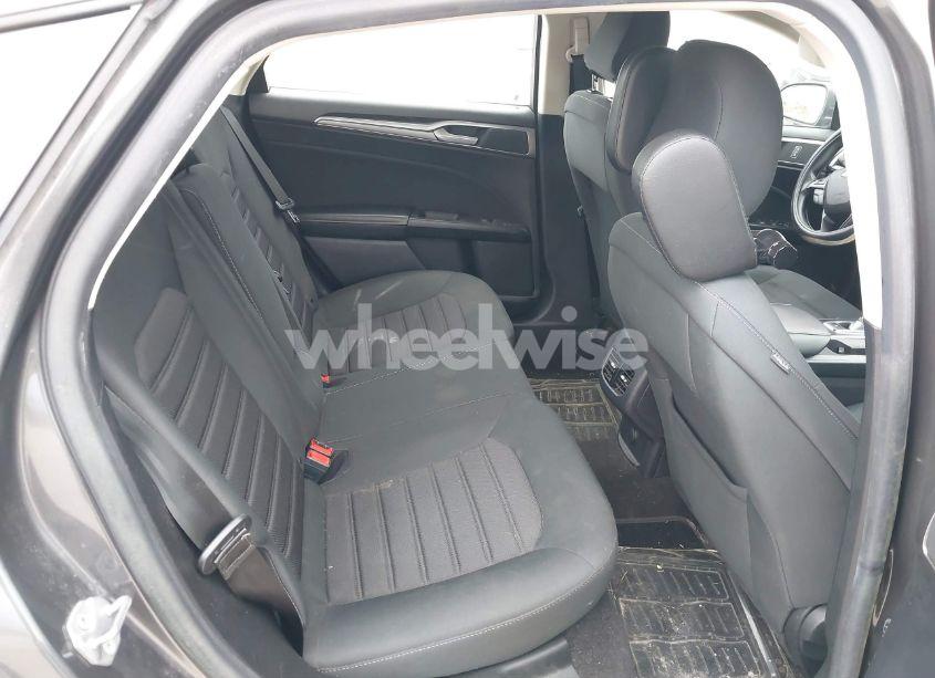 Photo 8 of 2020 Ford Fusion SE (VIN 3FA6P0HD0LR168292)