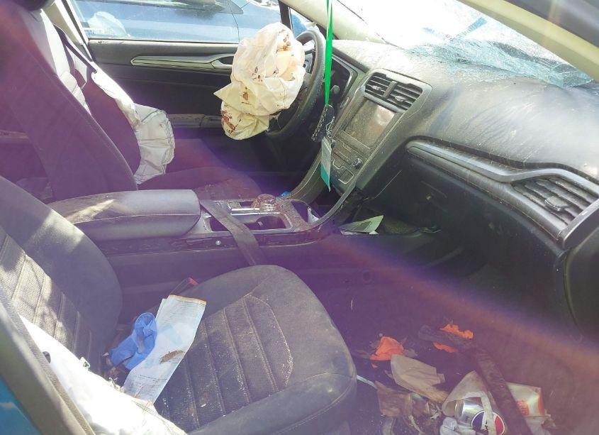 Photo 5 of 2020 Ford Fusion SE (VIN 3FA6P0HD0LR184346)