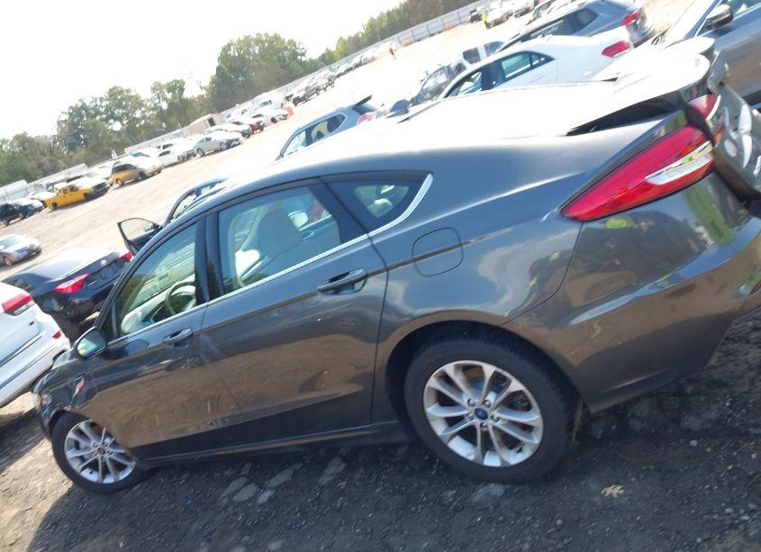 Photo 14 of 2020 Ford Fusion SE (VIN 3FA6P0HD0LR222349)