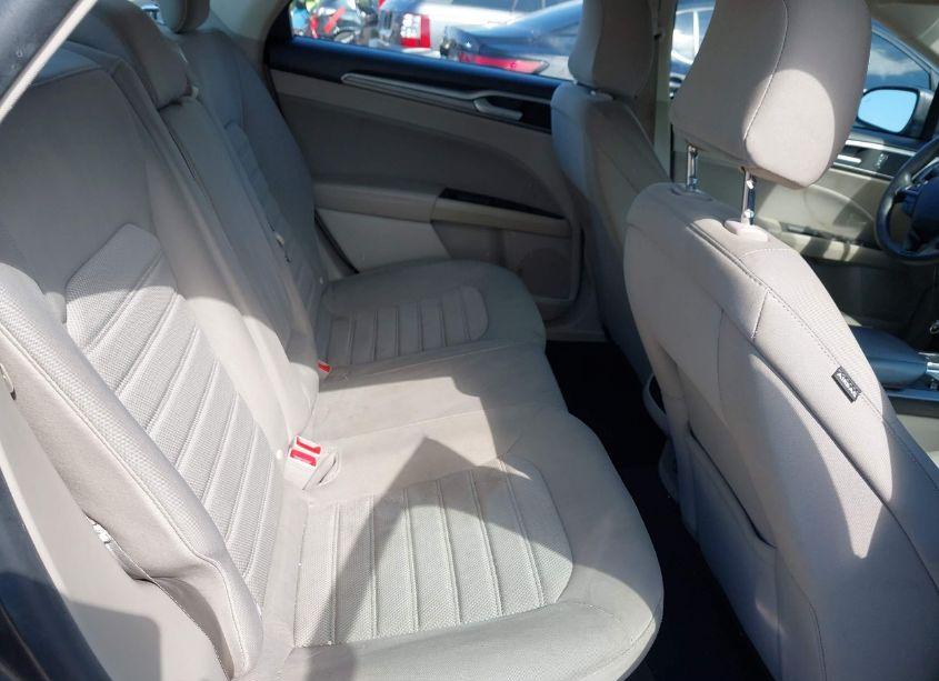 Photo 8 of 2020 Ford Fusion SE (VIN 3FA6P0HD0LR222349)