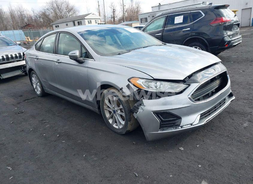 2020 Ford Fusion SE (VIN 3FA6P0HD0LR251835) main photo