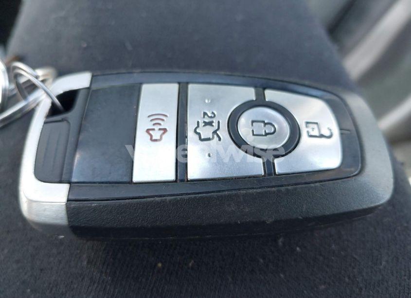 Photo 11 of 2020 Ford Fusion SE (VIN 3FA6P0HD0LR251835)