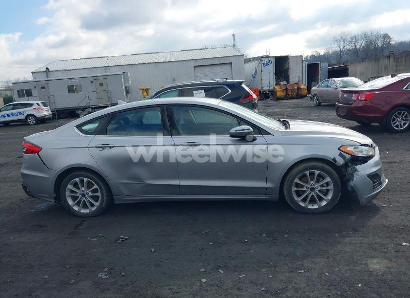 Photo 13 of 2020 Ford Fusion SE (VIN 3FA6P0HD0LR251835)