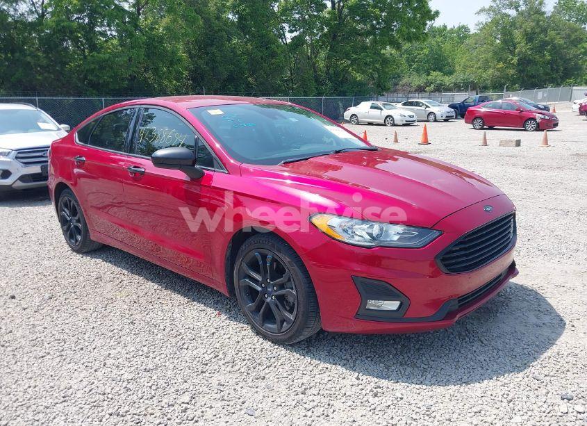 2020 Ford Fusion SE (VIN 3FA6P0HD0LR260647) main photo