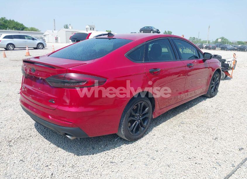 Photo 4 of 2020 Ford Fusion SE (VIN 3FA6P0HD0LR260647)