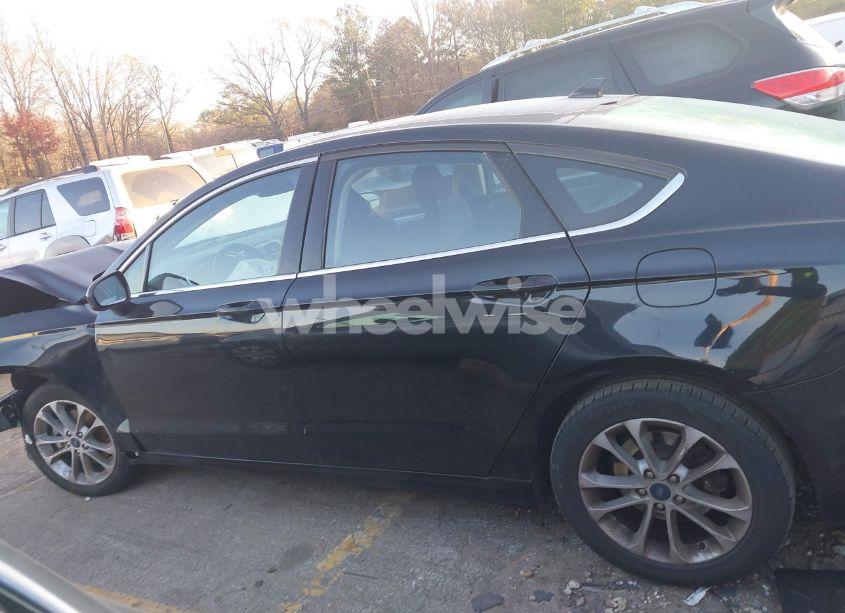 Photo 14 of 2020 Ford Fusion SE (VIN 3FA6P0HD0LR262205)