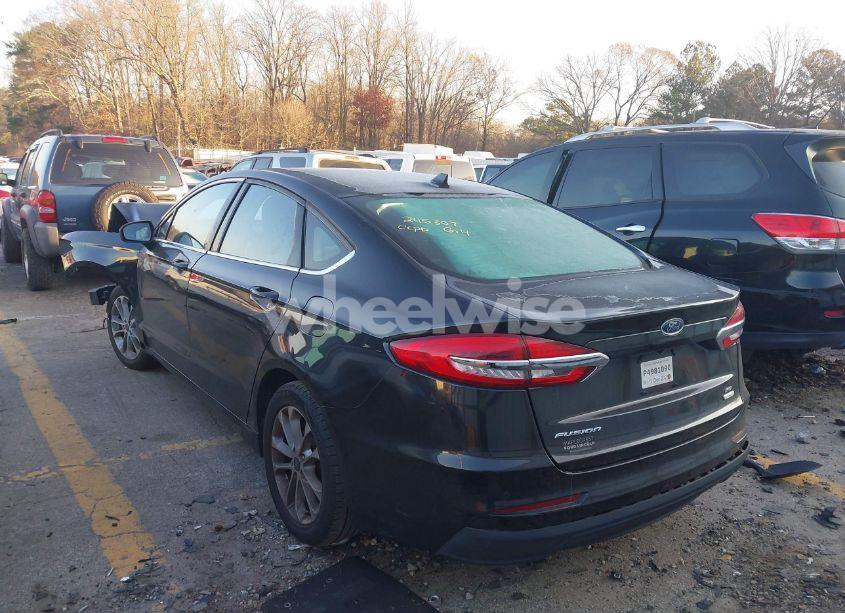 Photo 3 of 2020 Ford Fusion SE (VIN 3FA6P0HD0LR262205)
