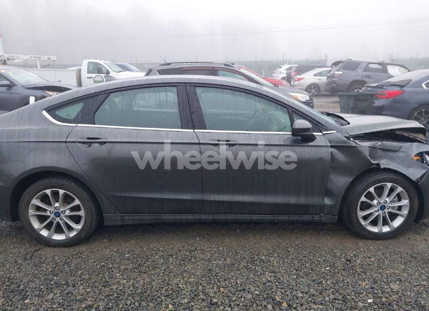 Photo 13 of 2020 Ford Fusion SE (VIN 3FA6P0HD0LR264097)
