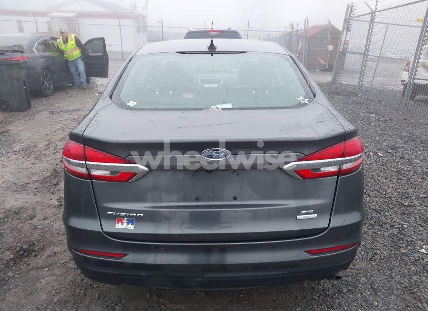 Photo 16 of 2020 Ford Fusion SE (VIN 3FA6P0HD0LR264097)
