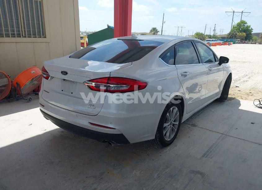 Photo 4 of 2020 Ford Fusion SE (VIN 3FA6P0HD0LR264147)