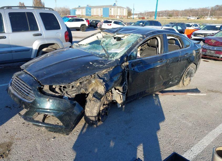 Photo 2 of 2014 Ford Fusion SE (VIN 3FA6P0HD1ER135076)