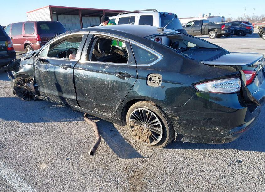 Photo 3 of 2014 Ford Fusion SE (VIN 3FA6P0HD1ER135076)