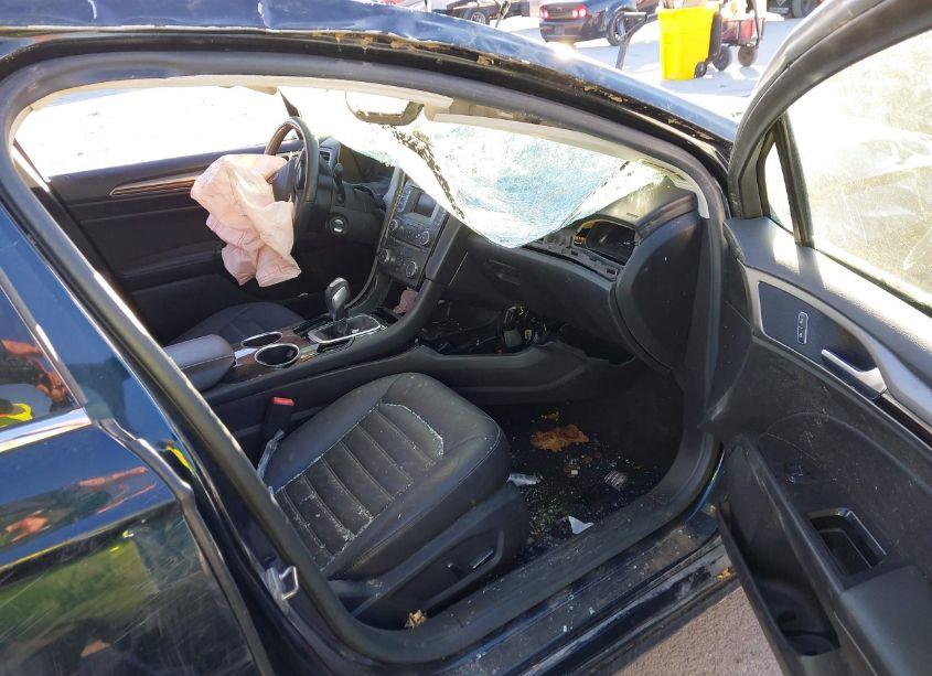 Photo 5 of 2014 Ford Fusion SE (VIN 3FA6P0HD1ER135076)