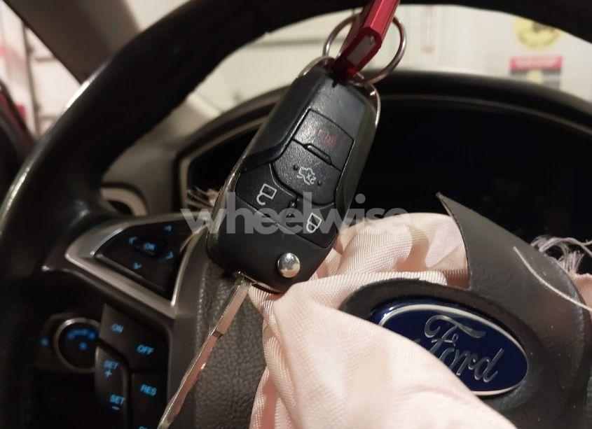 Photo 11 of 2014 Ford Fusion SE (VIN 3FA6P0HD1ER141430)