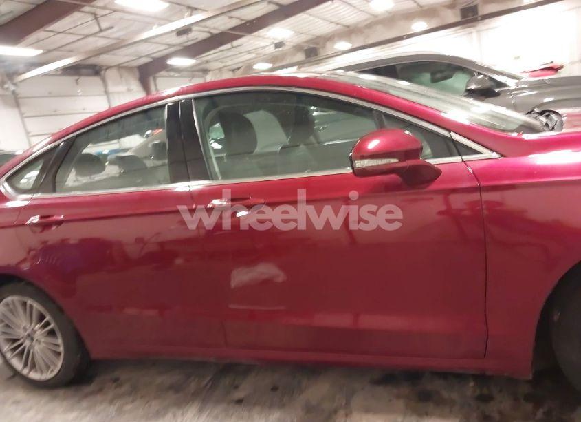 Photo 14 of 2014 Ford Fusion SE (VIN 3FA6P0HD1ER141430)