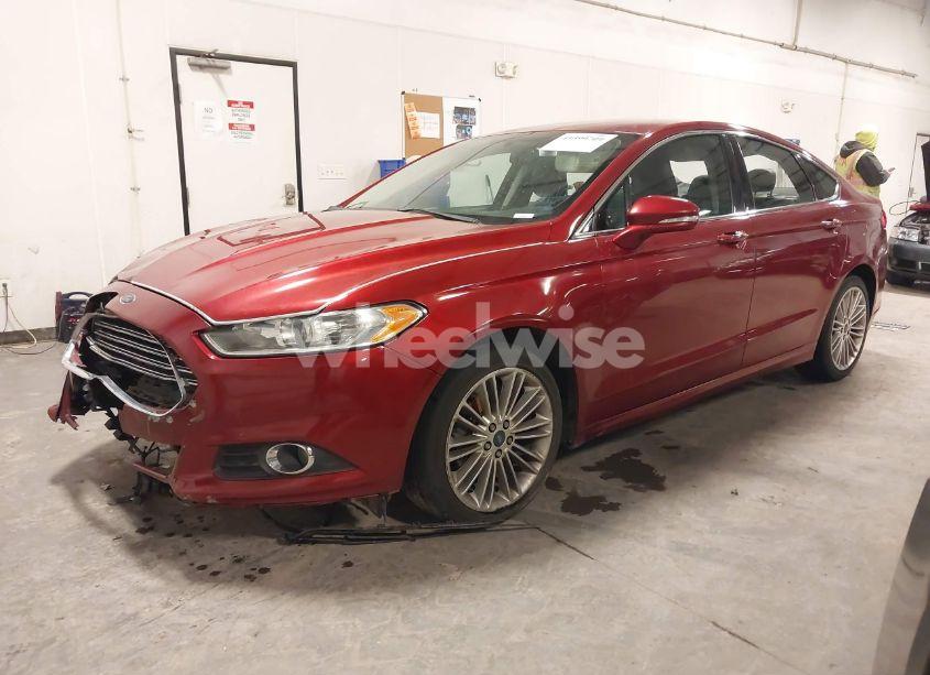 Photo 2 of 2014 Ford Fusion SE (VIN 3FA6P0HD1ER141430)