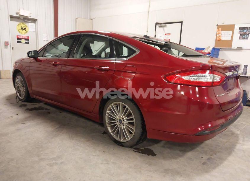 Photo 3 of 2014 Ford Fusion SE (VIN 3FA6P0HD1ER141430)