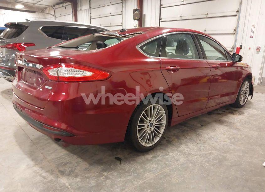 Photo 4 of 2014 Ford Fusion SE (VIN 3FA6P0HD1ER141430)