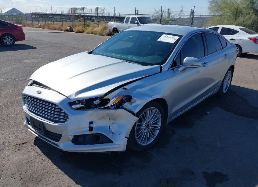 Photo 2 of 2014 Ford Fusion SE (VIN 3FA6P0HD1ER177120)