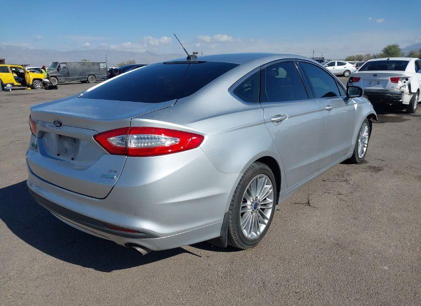 Photo 4 of 2014 Ford Fusion SE (VIN 3FA6P0HD1ER177120)