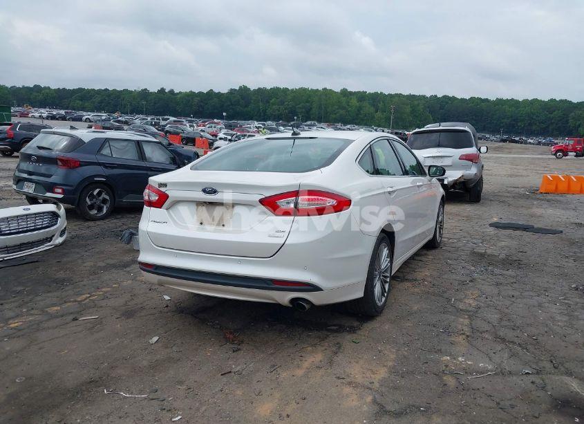 Photo 4 of 2014 Ford Fusion SE (VIN 3FA6P0HD1ER217096)