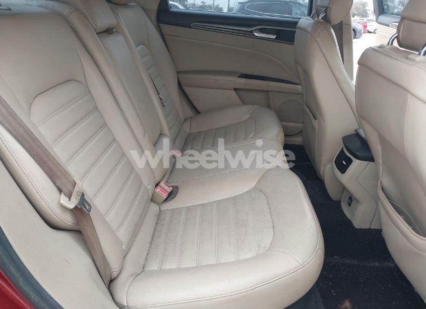 Photo 8 of 2014 Ford Fusion SE (VIN 3FA6P0HD1ER217423)