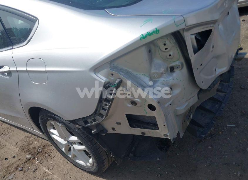 Photo 13 of 2014 Ford Fusion SE (VIN 3FA6P0HD1ER220368)