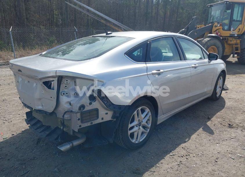 Photo 4 of 2014 Ford Fusion SE (VIN 3FA6P0HD1ER220368)